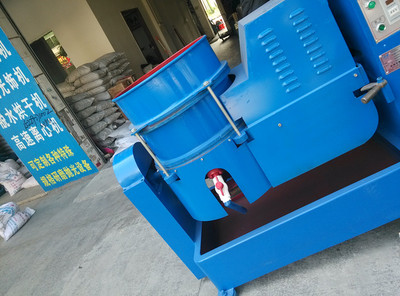 120L渦流式研磨機生產廠家高清細節圖 - 東莞精富機械廠在電動汽車制造領域的應用